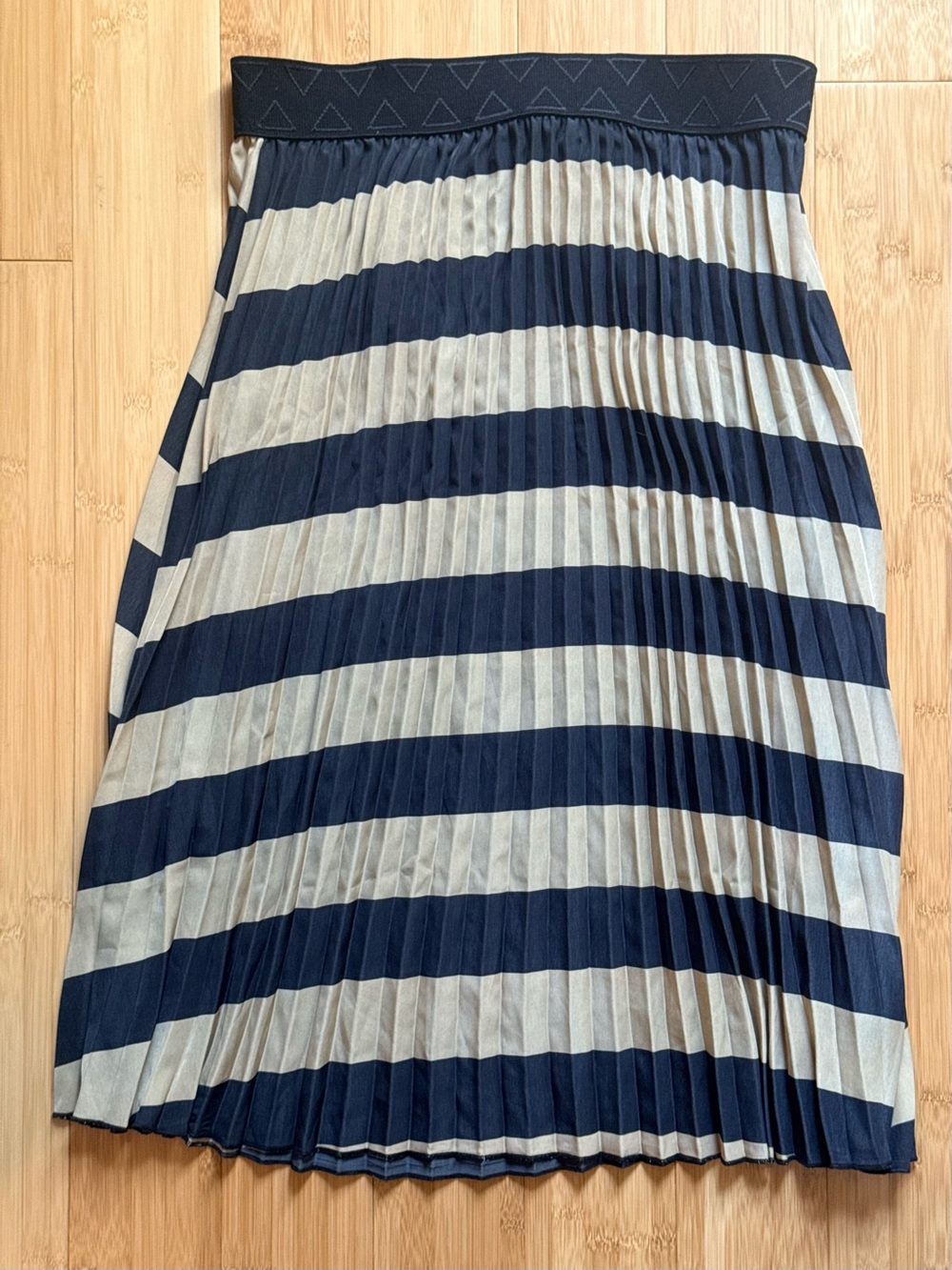 LuLaRoe Navy and Cream Striped Pleated Midi Skirt